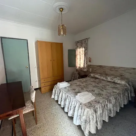 Hostal Sant Llop *